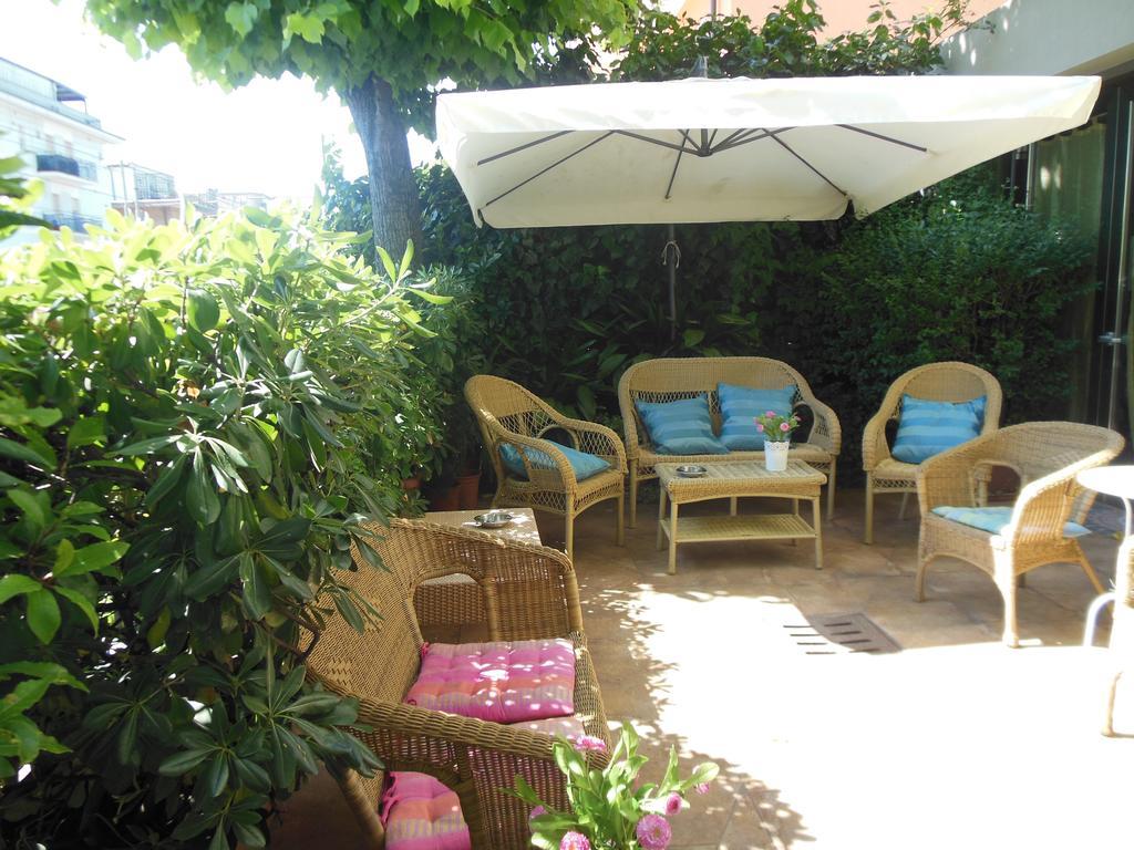 Hotel Edy Rimini Exterior photo