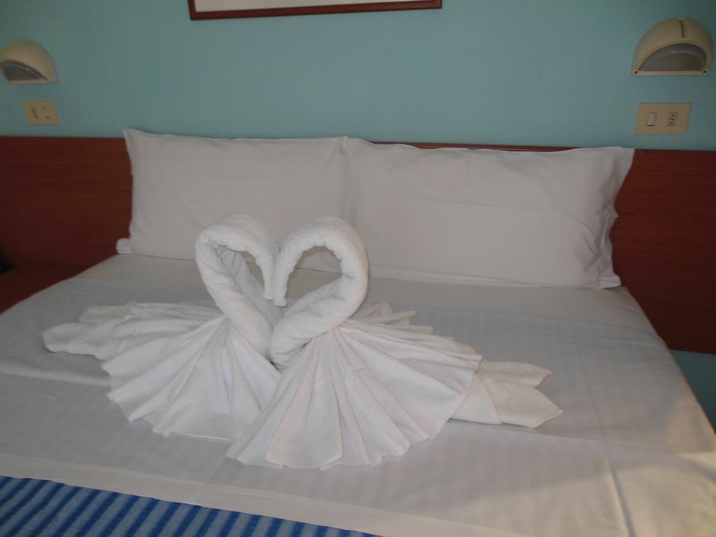 Hotel Edy Rimini Exterior photo