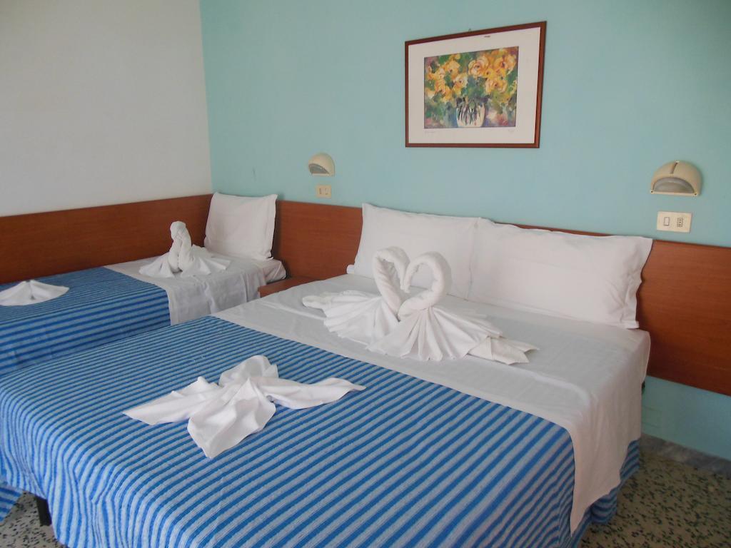 Hotel Edy Rimini Exterior photo