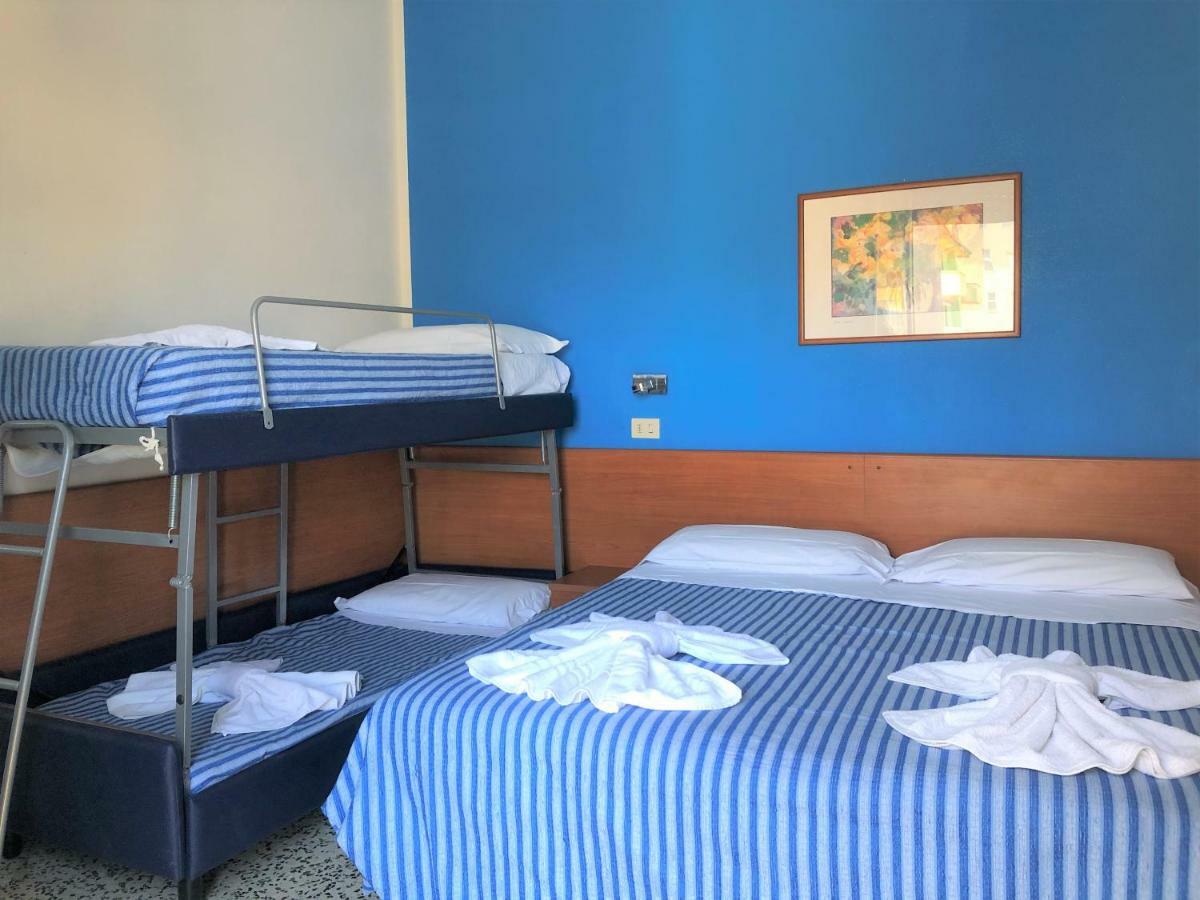 Hotel Edy Rimini Exterior photo