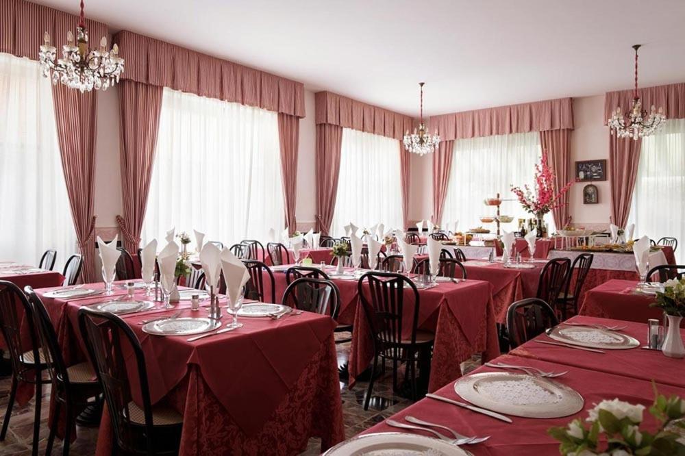 Hotel Edy Rimini Exterior photo