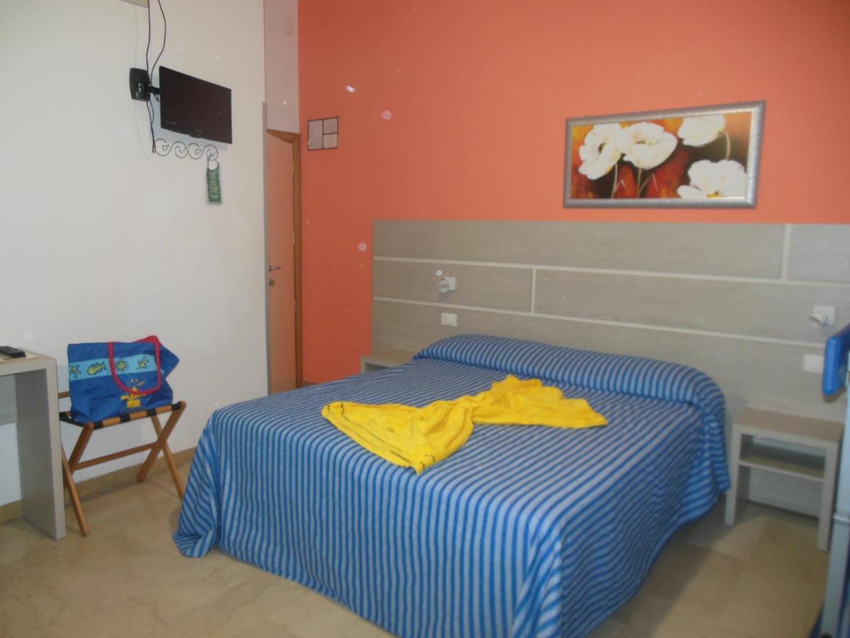 Hotel Edy Rimini Exterior photo
