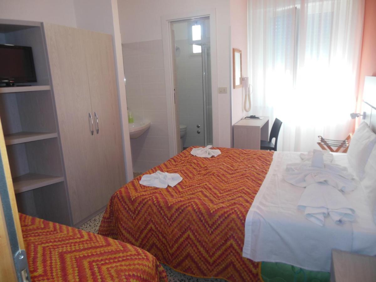Hotel Edy Rimini Exterior photo