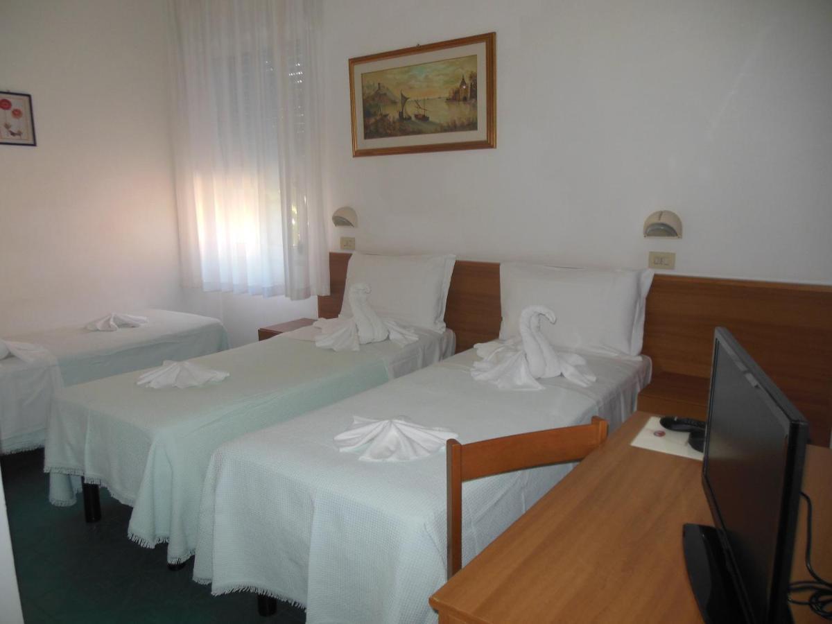 Hotel Edy Rimini Exterior photo