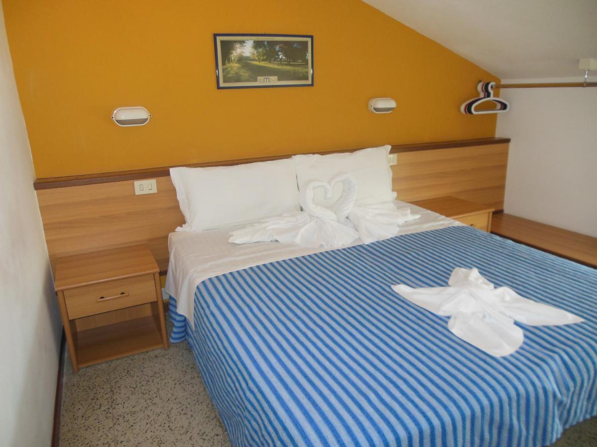 Hotel Edy Rimini Exterior photo