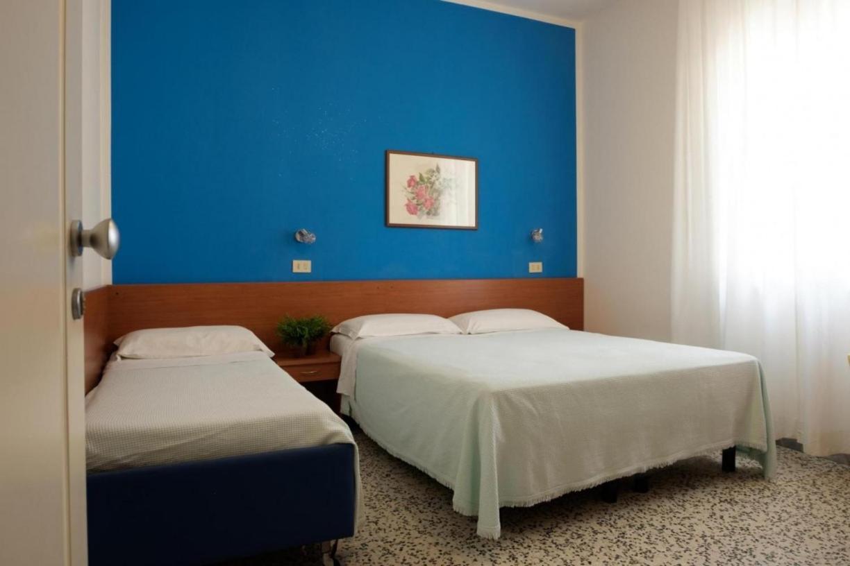Hotel Edy Rimini Exterior photo