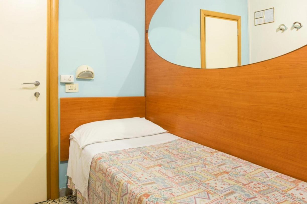 Hotel Edy Rimini Exterior photo